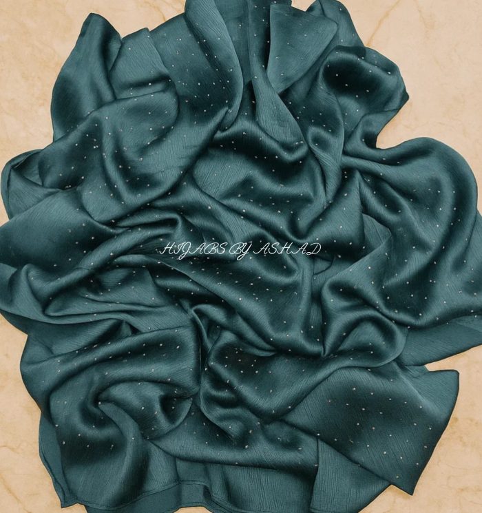 Elegant Crinkle Silk Hijab with Diamond Work – Zing Green